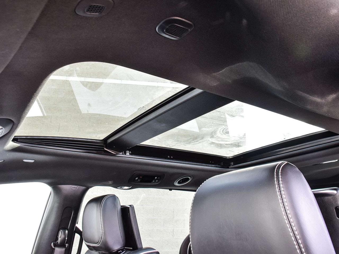 2024 Chrysler Pacifica Limited Front-Wheel Drive Passenger Van Photo