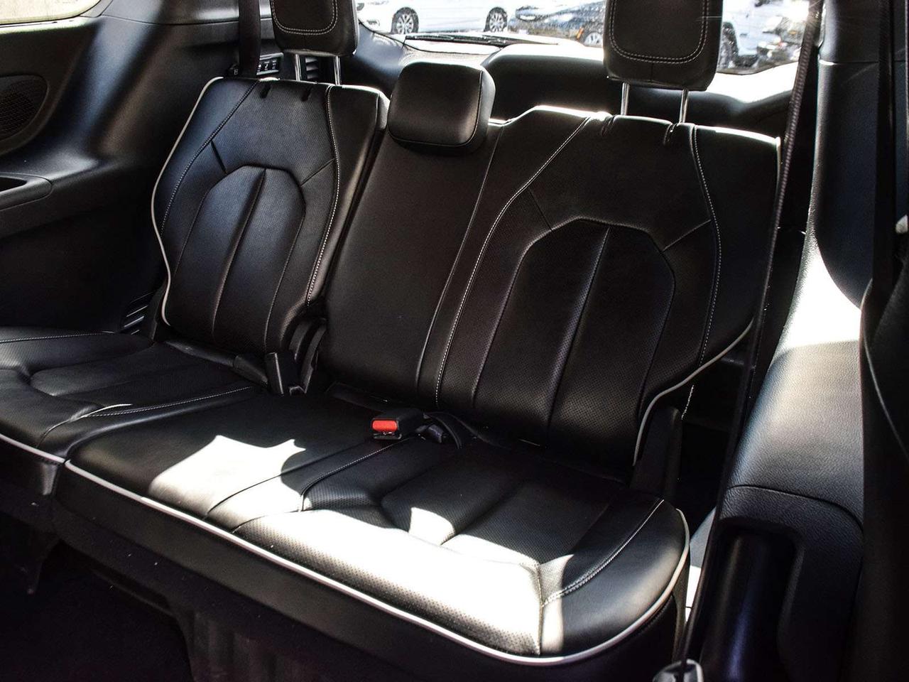 2024 Chrysler Pacifica Limited Front-Wheel Drive Passenger Van Photo
