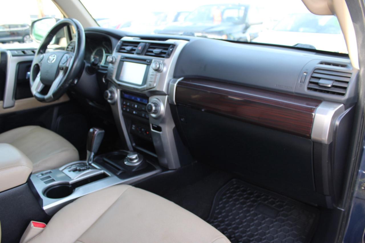 2016 Toyota 4Runner SR5 4WD SR5   LIMITED   SAFETY CERTIFIED Photo