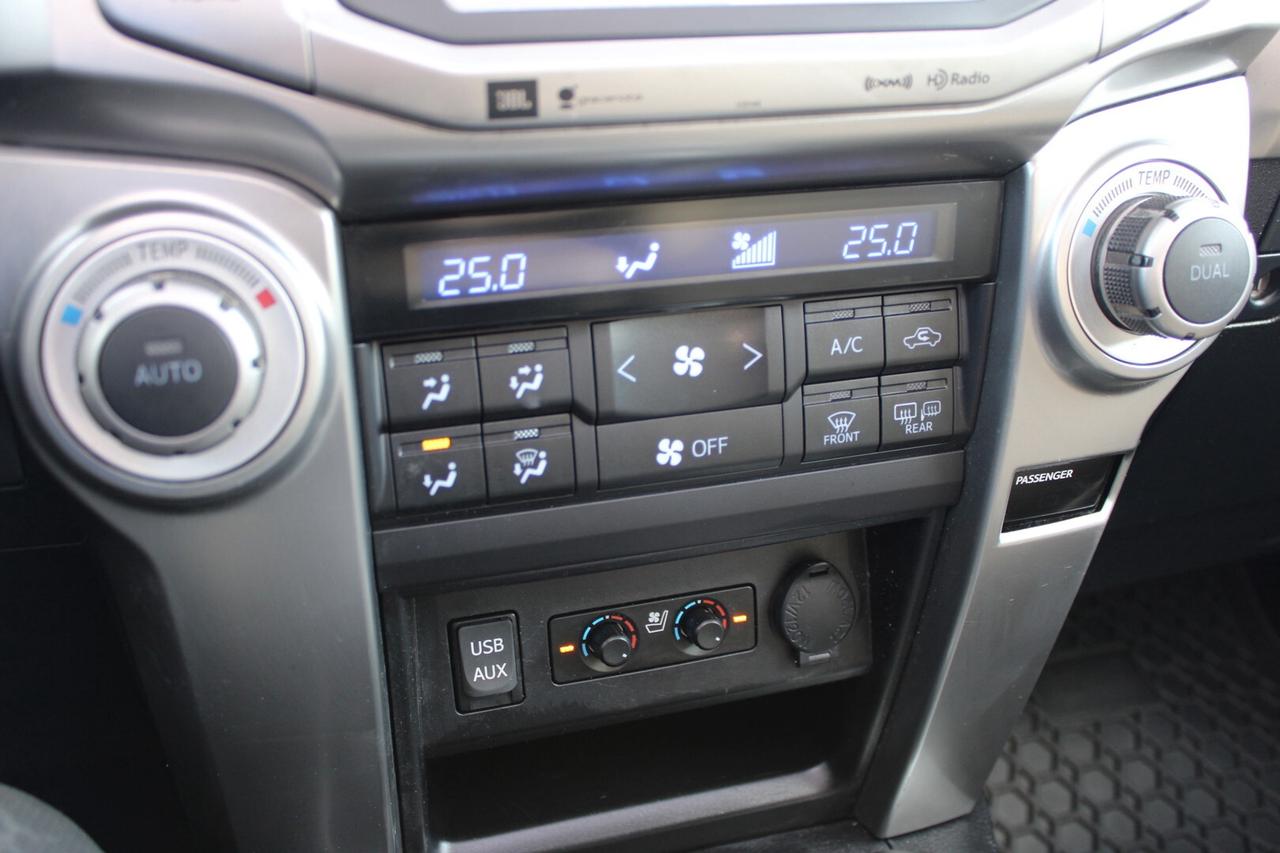 2016 Toyota 4Runner SR5 4WD SR5   LIMITED   SAFETY CERTIFIED Photo