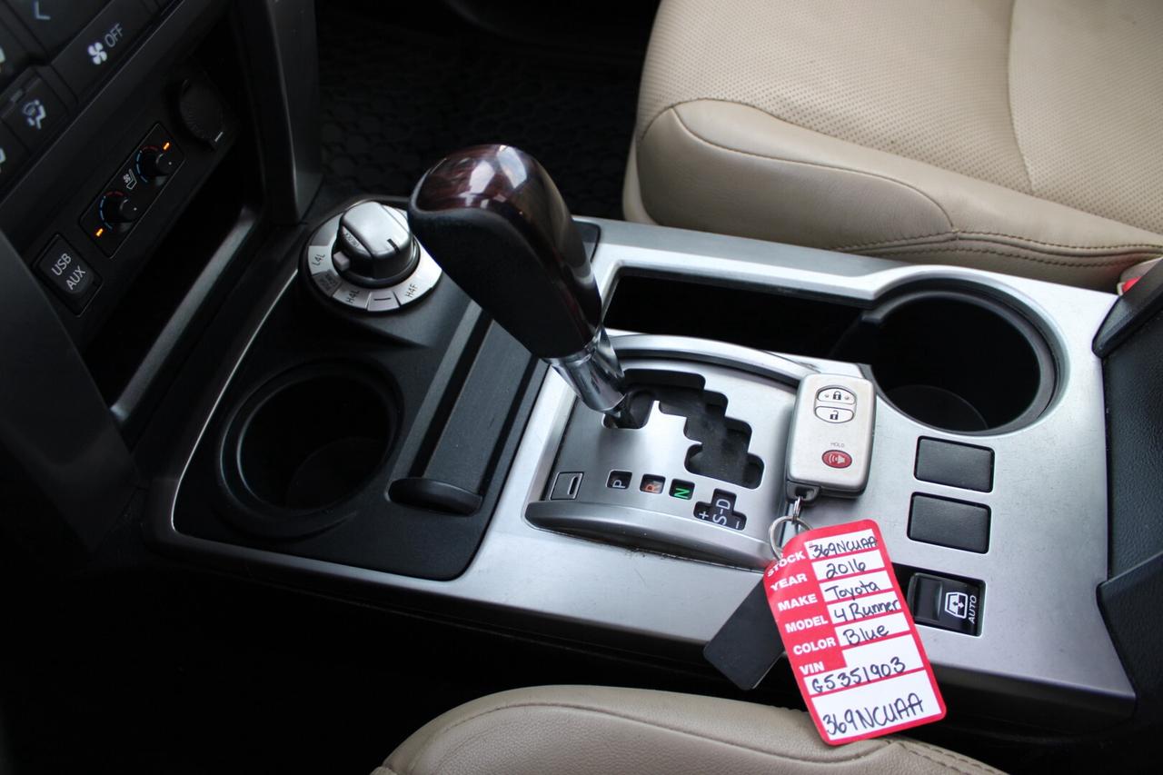 2016 Toyota 4Runner SR5 4WD SR5   LIMITED   SAFETY CERTIFIED Photo