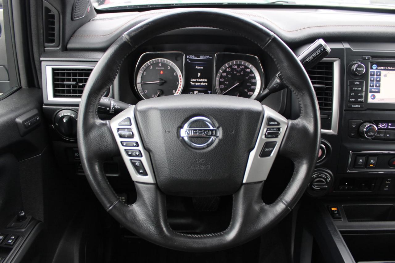 2018 Nissan Titan SL Midnight Edition PRO-4X Crew Cab 4WD Photo