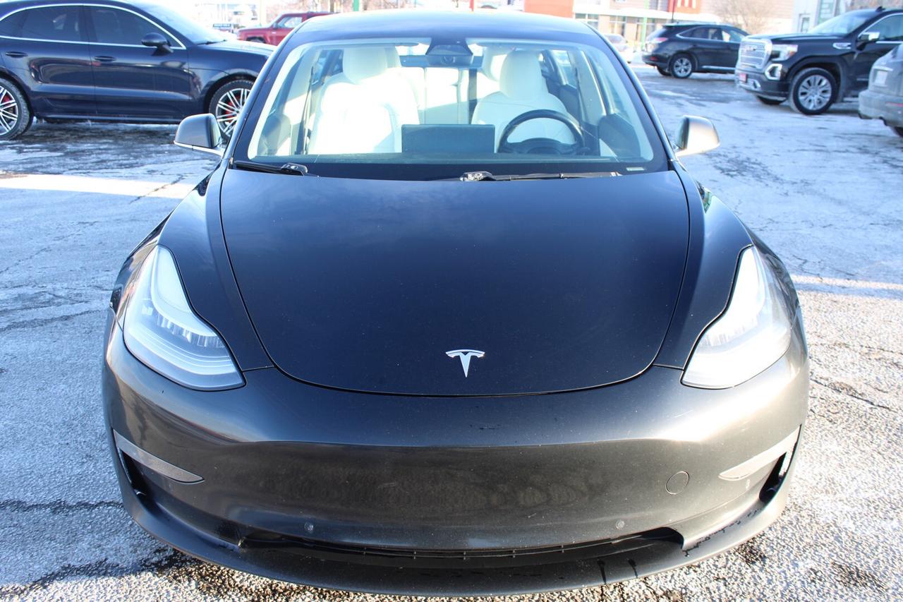 2019 Tesla Model 3 Performance Dual Motor AWD Photo