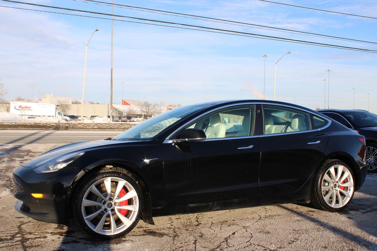 2019 Tesla Model 3 Performance Dual Motor AWD Photo2