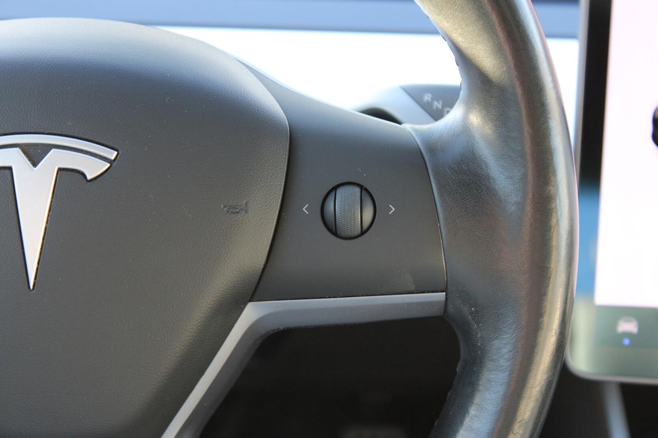 2019 Tesla Model 3 Performance Dual Motor AWD Photo