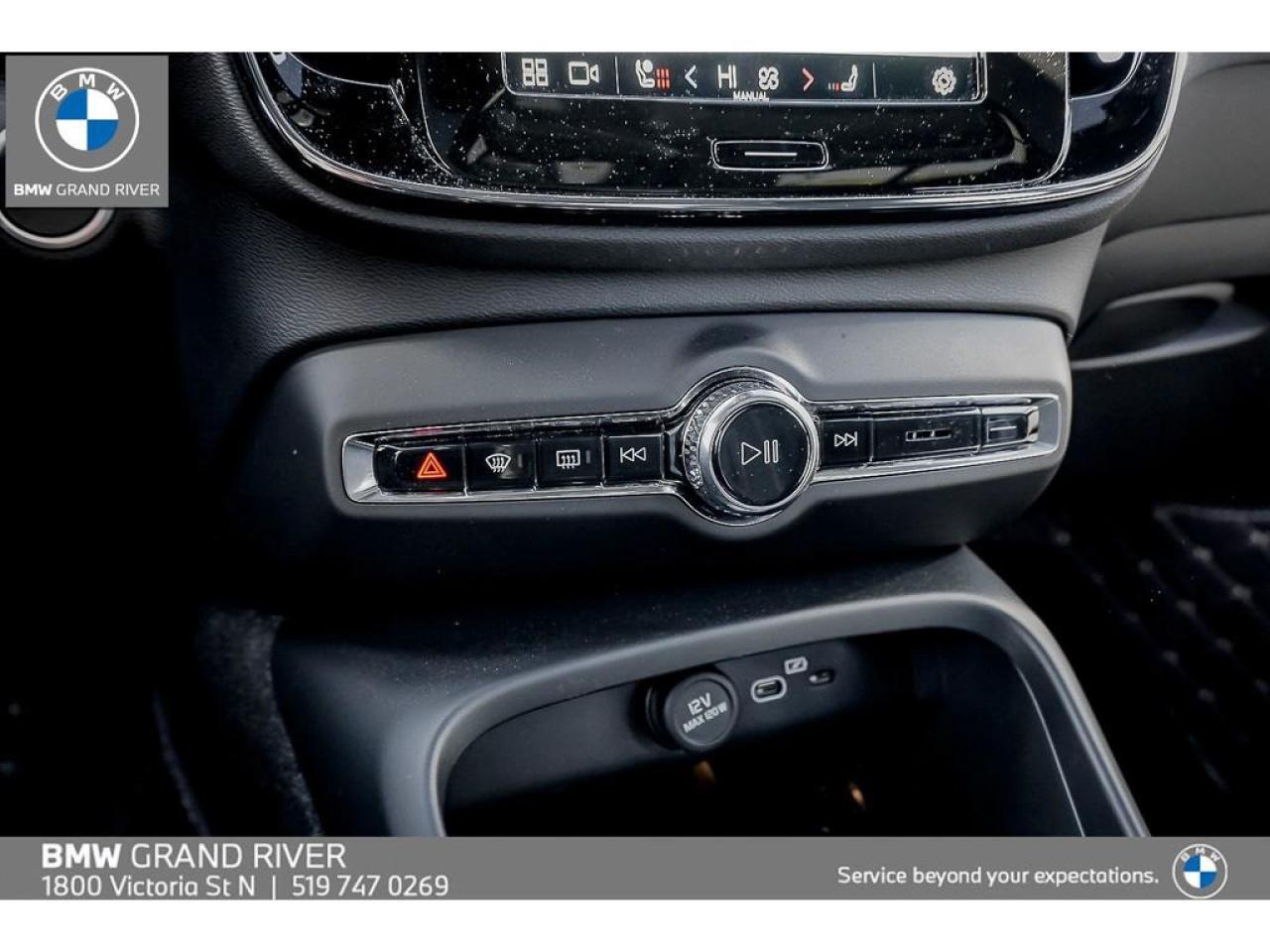 2023 Volvo XC40 B5 Plus Dark Theme 4dr All-Wheel Drive Sport Utility Photo