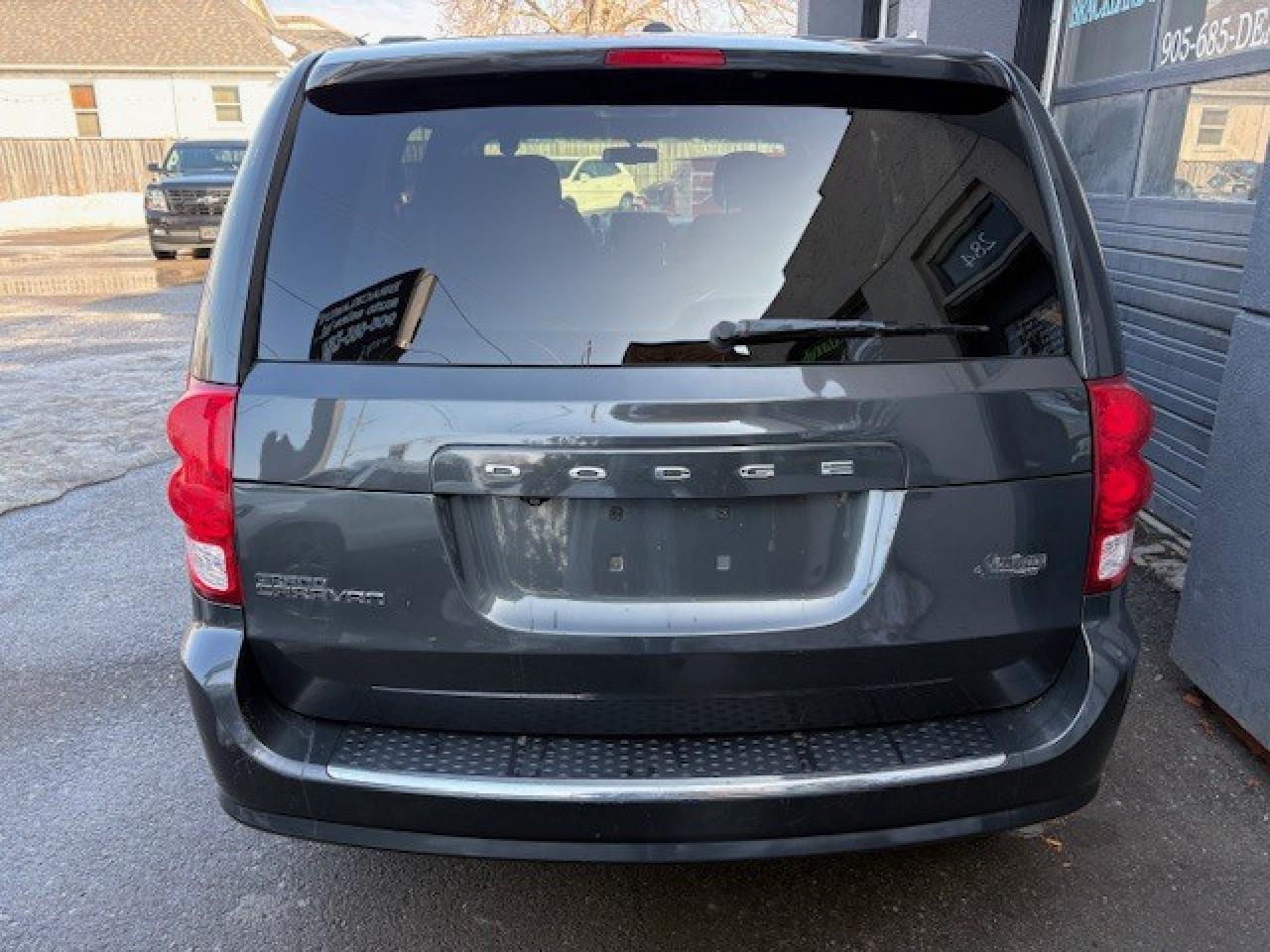 2012 Dodge Grand Caravan 4dr Wgn SXT, CLEAN CARFAX, REVERSE CAMERA!! Photo