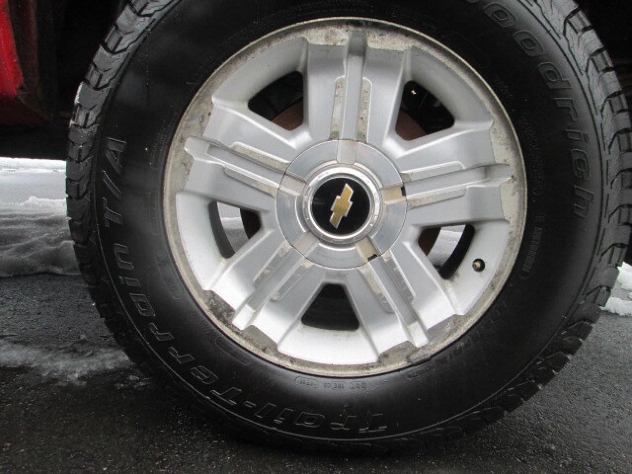 2011 Chevrolet Silverado 1500 4WD Crew Cab 143.5  LT, Side Steps, Liner Photo