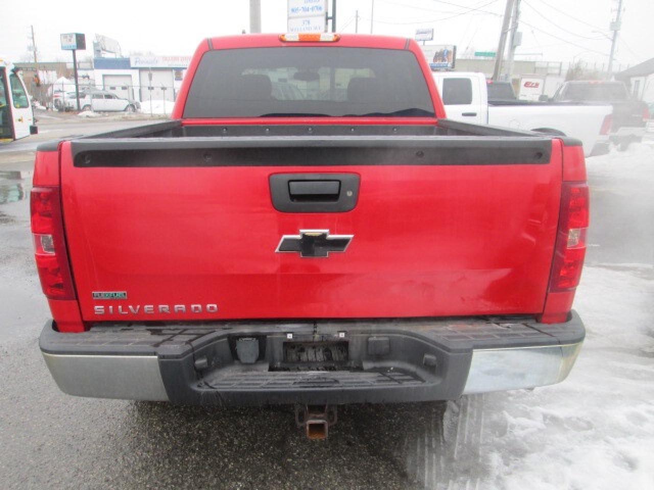 2011 Chevrolet Silverado 1500 4WD Crew Cab 143.5  LT, Side Steps, Liner Photo