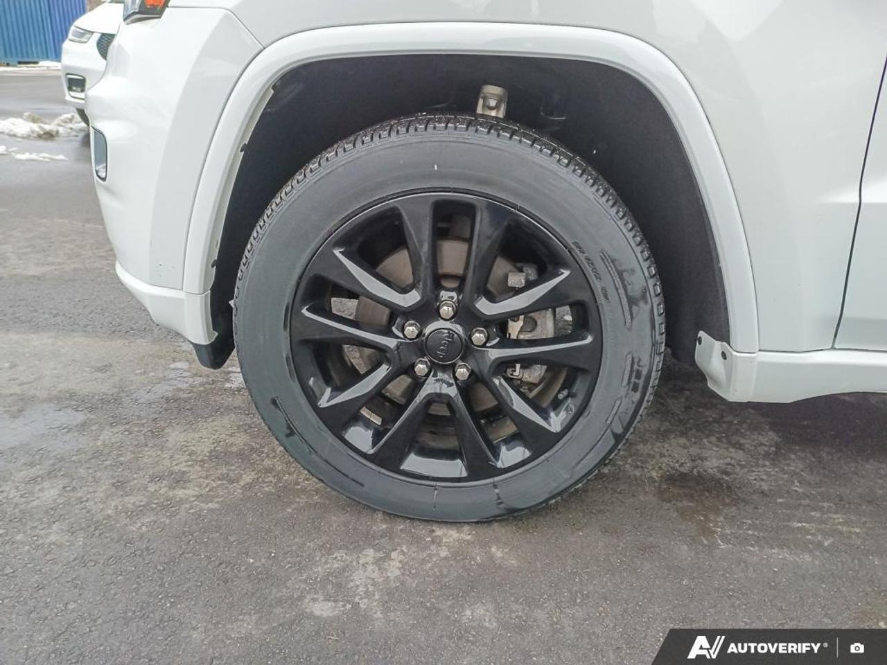 2021 Jeep Grand Cherokee Laredo 4dr 4x4 Photo