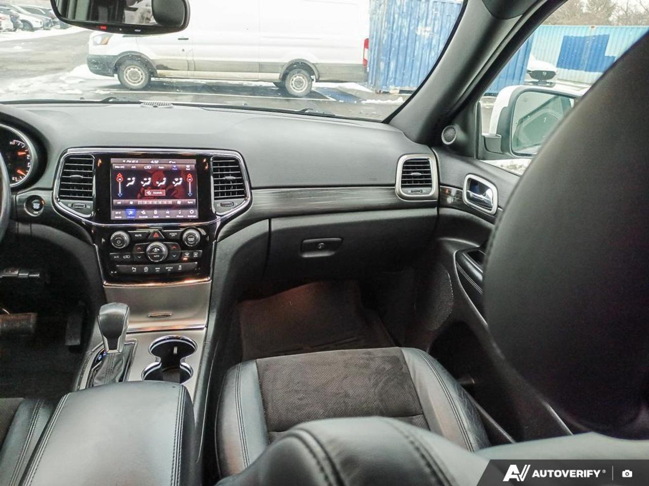2021 Jeep Grand Cherokee Laredo 4dr 4x4 Photo