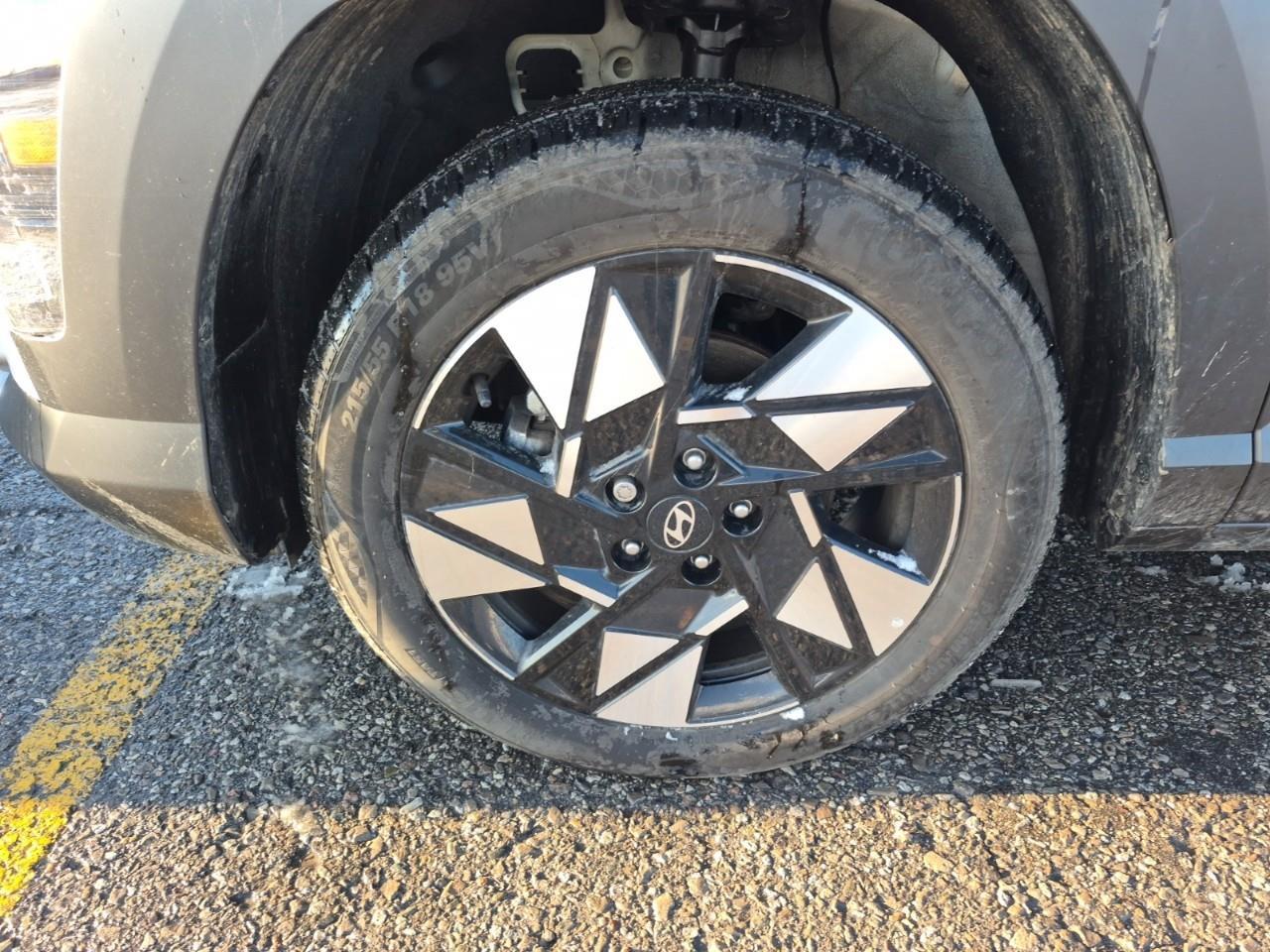 2025 Hyundai KONA 2.0L Preferred w/Trend Package 4dr All-Wheel Drive Photo