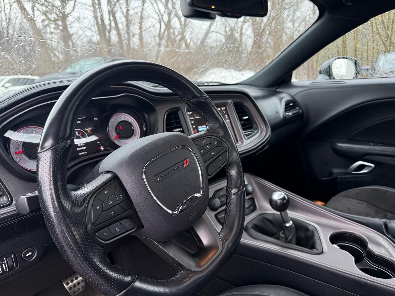 2023 Dodge Challenger R/T 2dr Rear-Wheel Drive Coupe Photo
