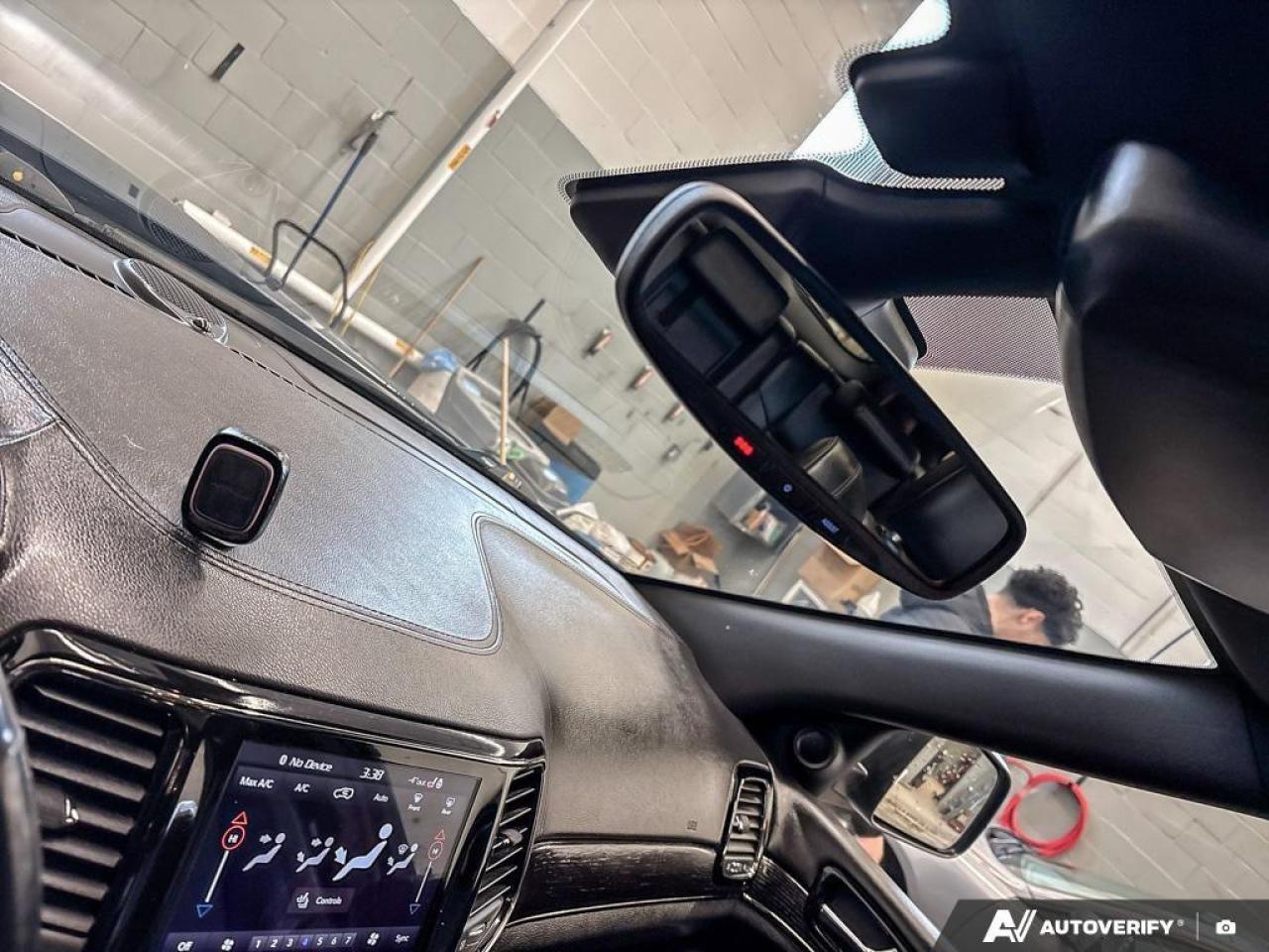 2021 Jeep Grand Cherokee Overland 4dr 4x4 Photo