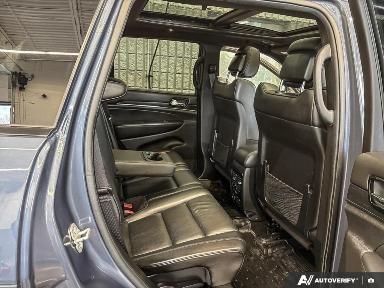 2021 Jeep Grand Cherokee Overland 4dr 4x4 Photo