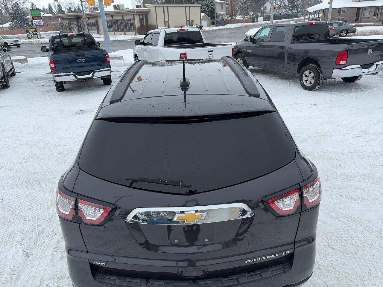 2016 Chevrolet Traverse LS-AWD-7 PASS-VERY CLEAN Photo