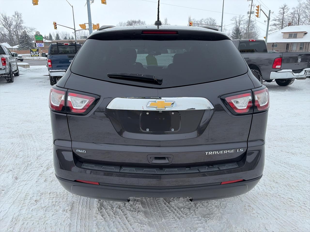 2016 Chevrolet Traverse LS-AWD-7 PASS-VERY CLEAN Photo