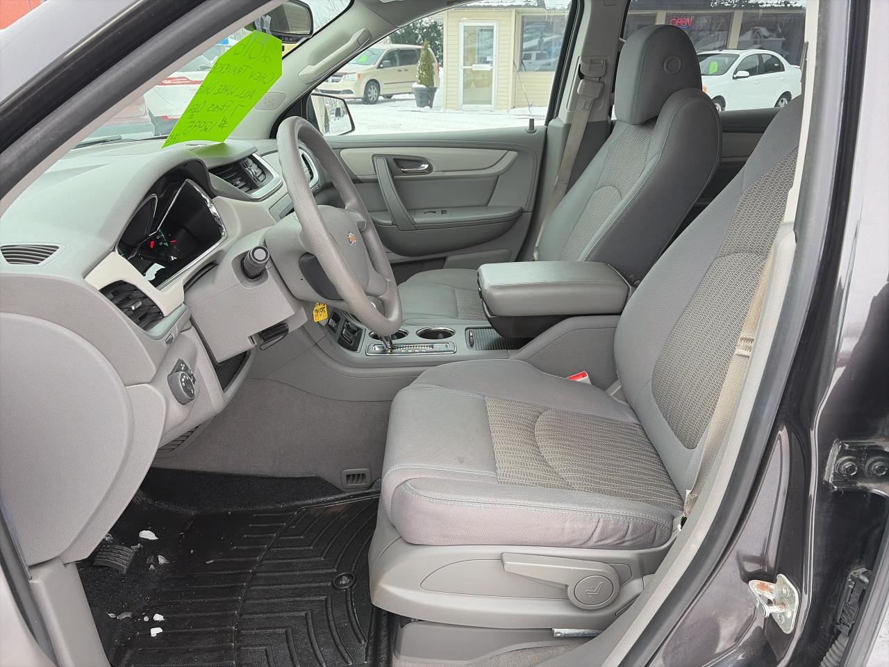 2016 Chevrolet Traverse LS-AWD-7 PASS-VERY CLEAN Photo