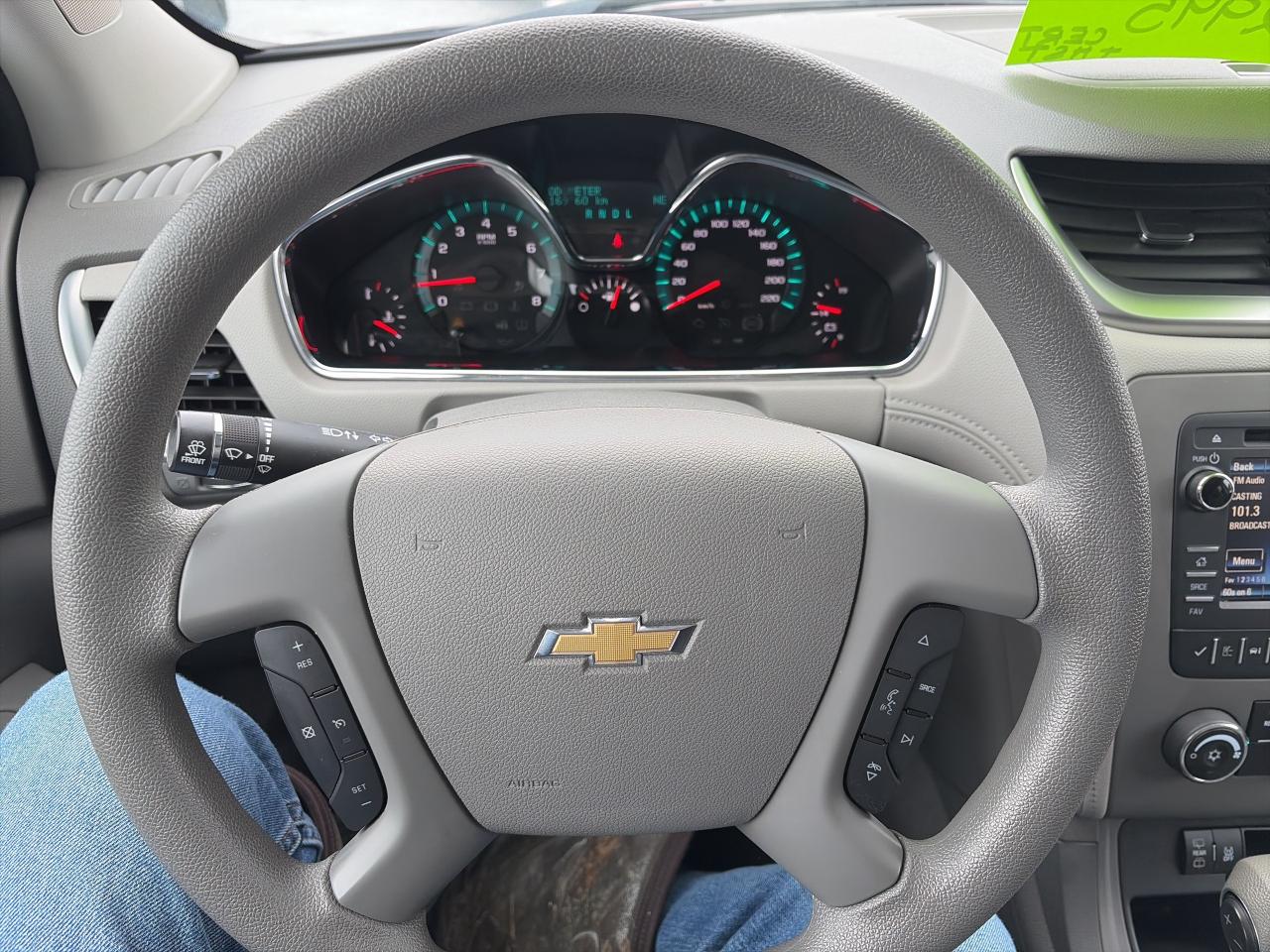 2016 Chevrolet Traverse LS-AWD-7 PASS-VERY CLEAN Photo