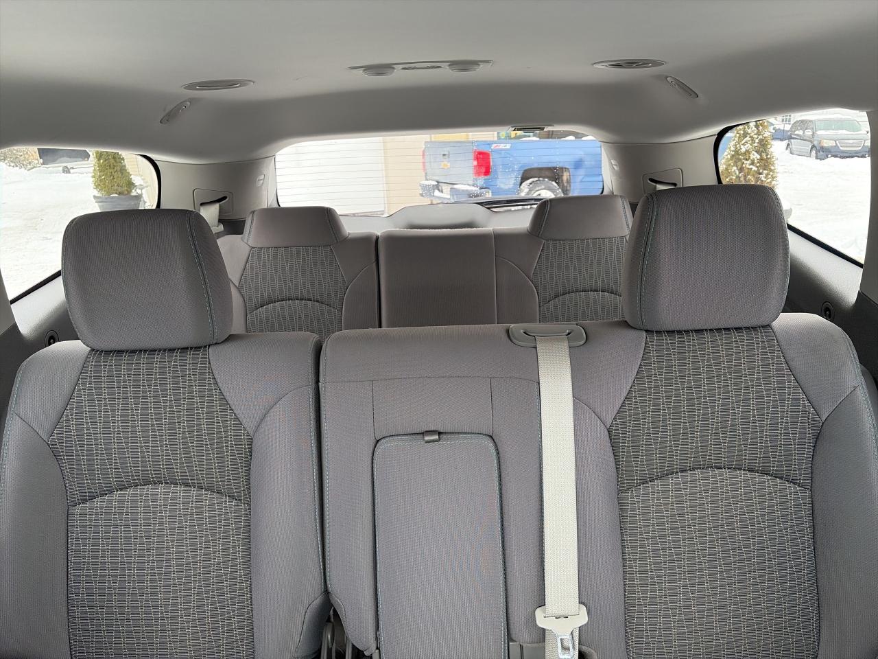 2016 Chevrolet Traverse LS-AWD-7 PASS-VERY CLEAN Photo