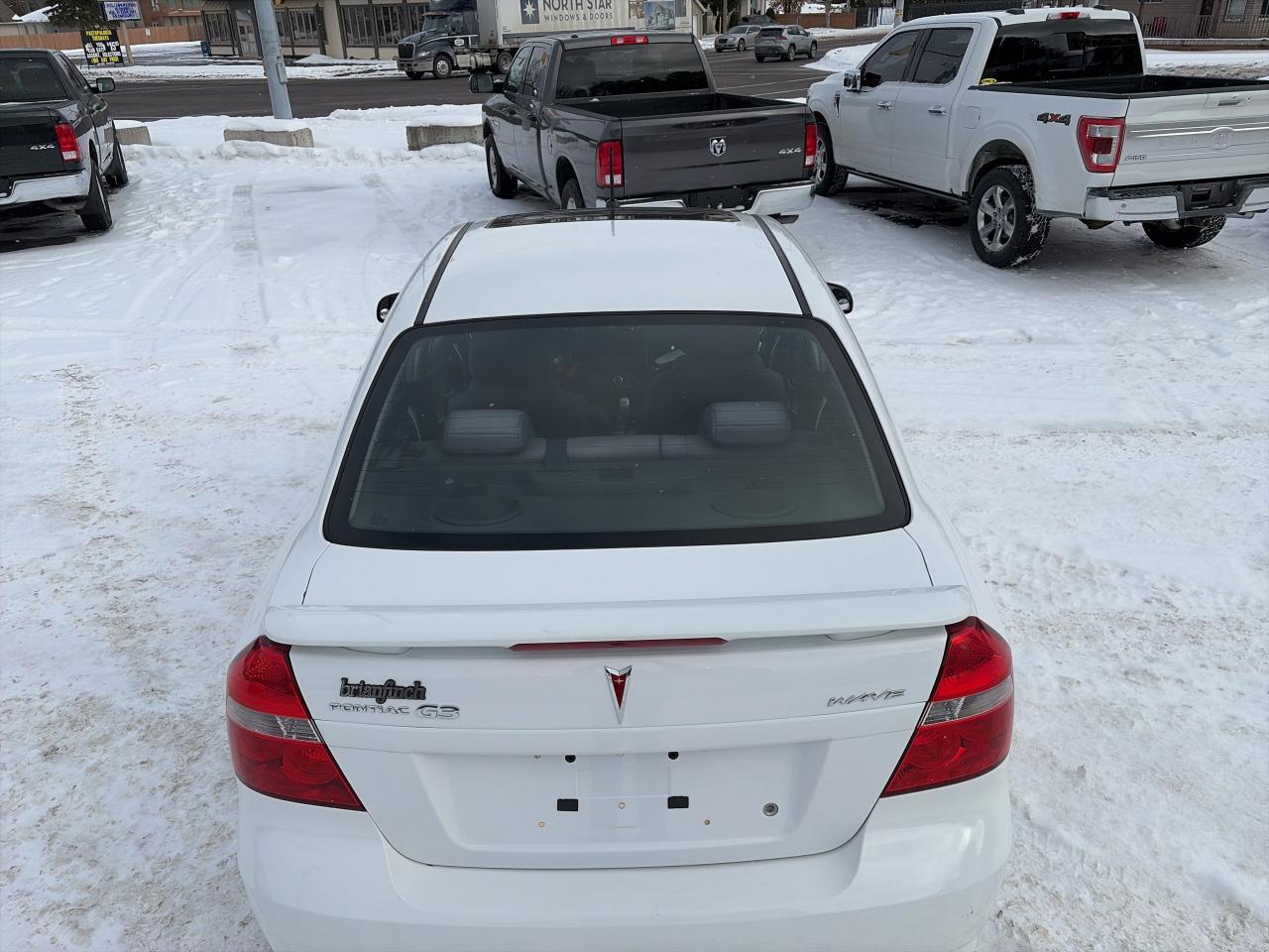 2009 Pontiac G3 Wave ONE OWNER-SE-LOW KM-SUNROOF-CLEAN Photo