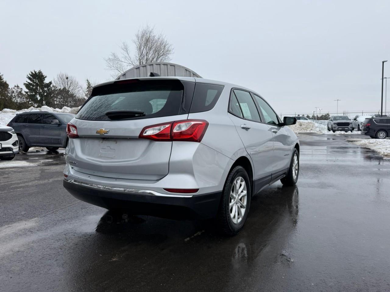 2018 Chevrolet Equinox LS Front-Wheel Drive Photo