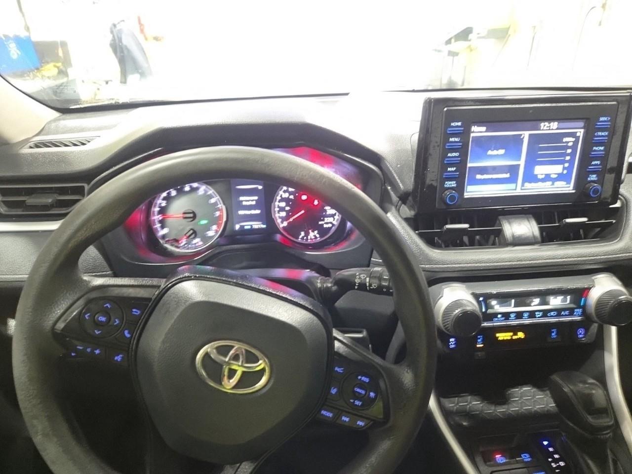 2021 Toyota RAV4 LE 4dr Front-wheel Drive Photo