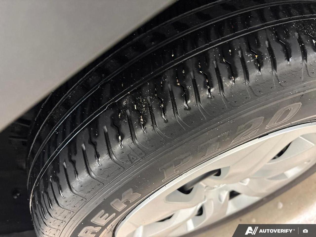 2021 Toyota RAV4 LE 4dr Front-wheel Drive Photo