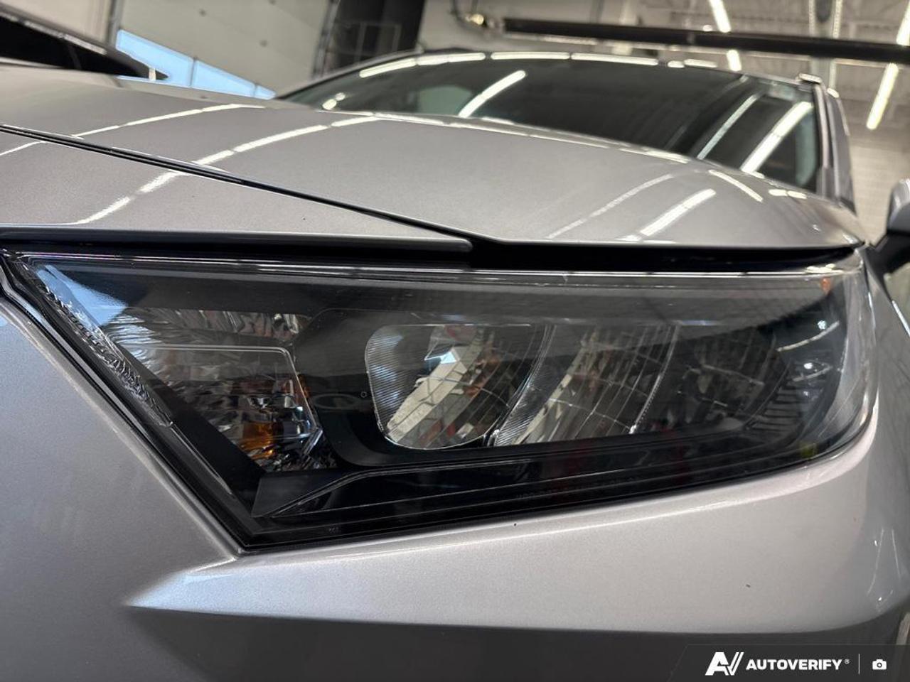 2021 Toyota RAV4 LE 4dr Front-wheel Drive Photo