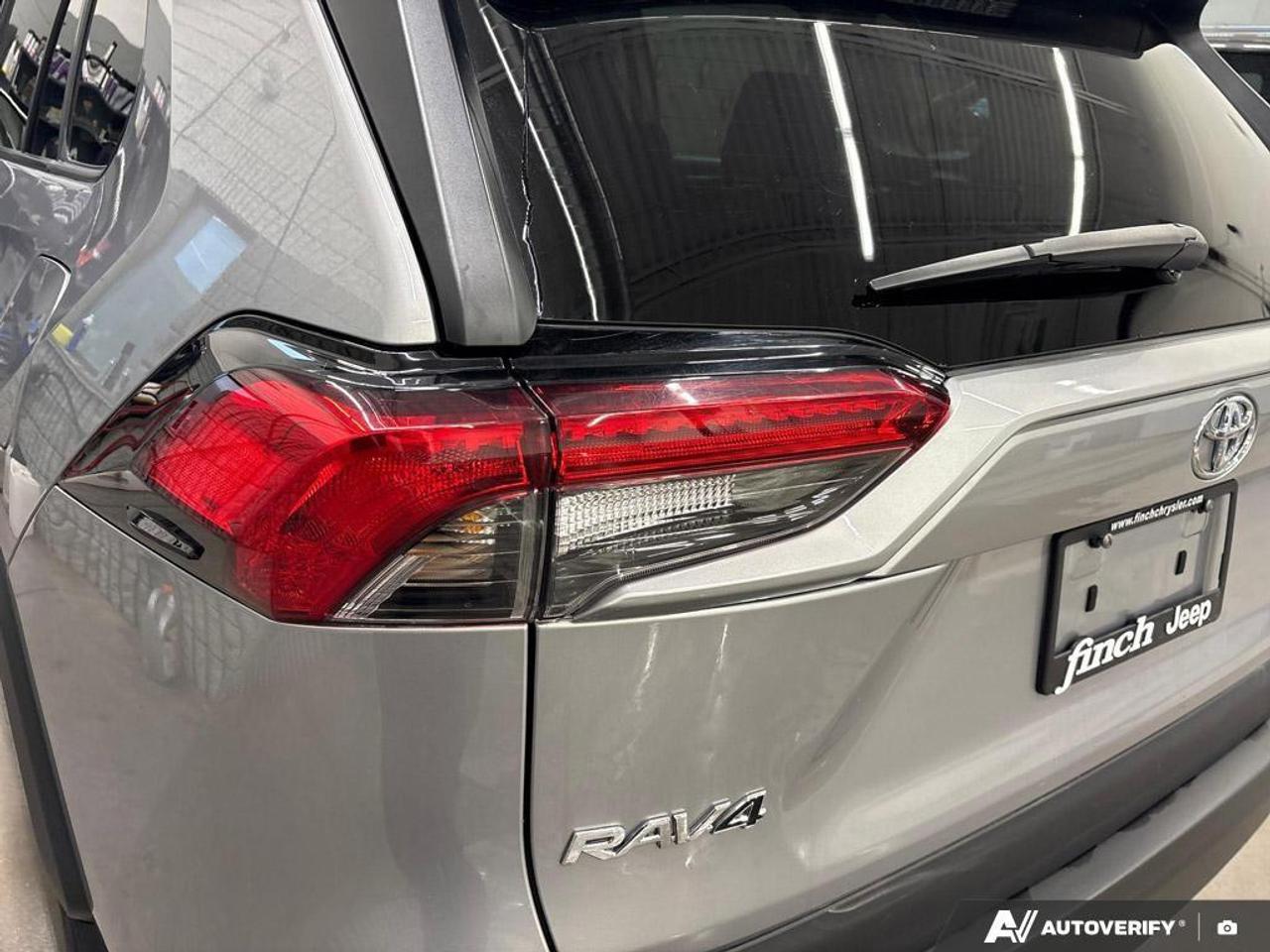 2021 Toyota RAV4 LE 4dr Front-wheel Drive Photo