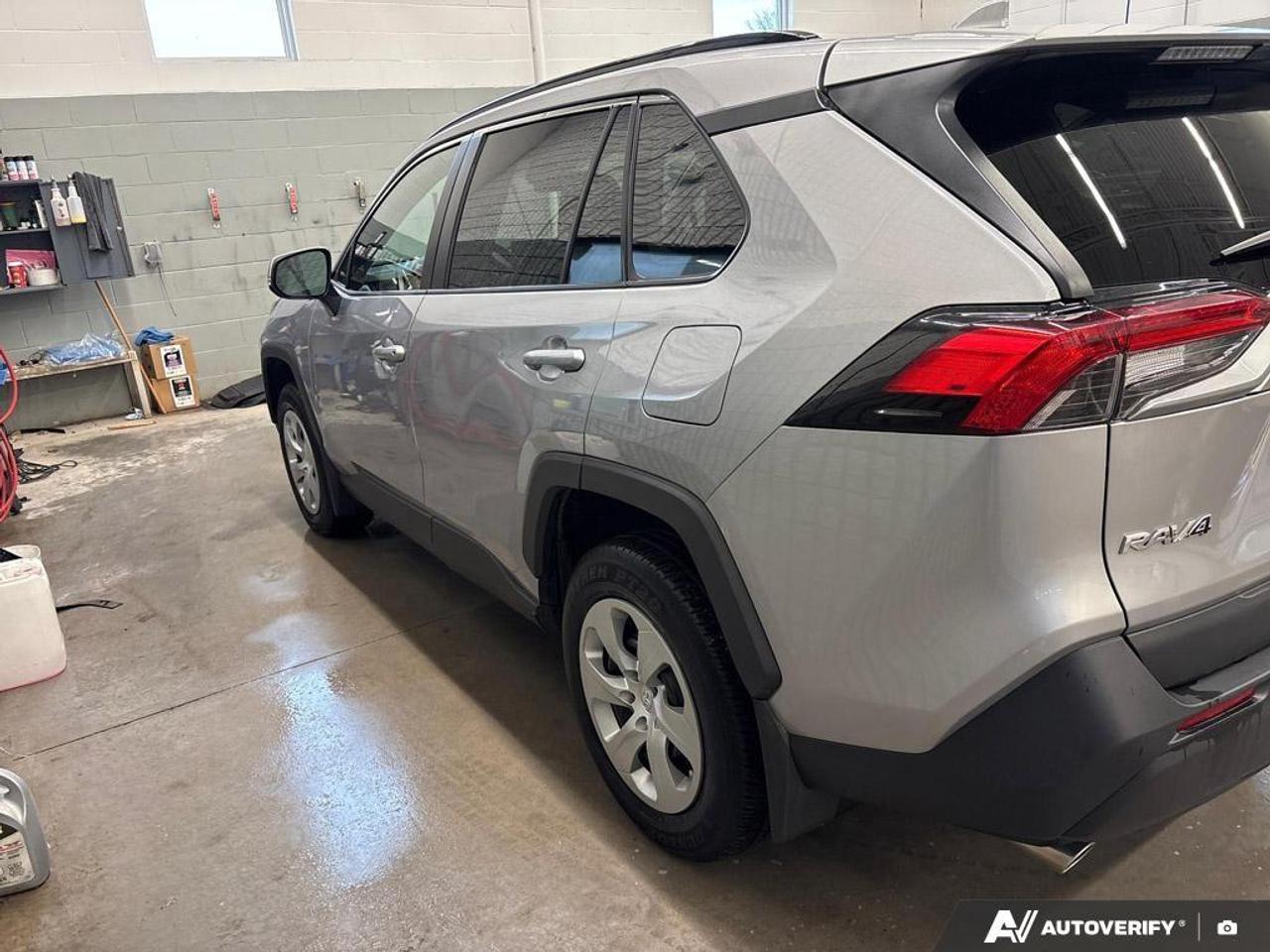 2021 Toyota RAV4 LE 4dr Front-wheel Drive Photo