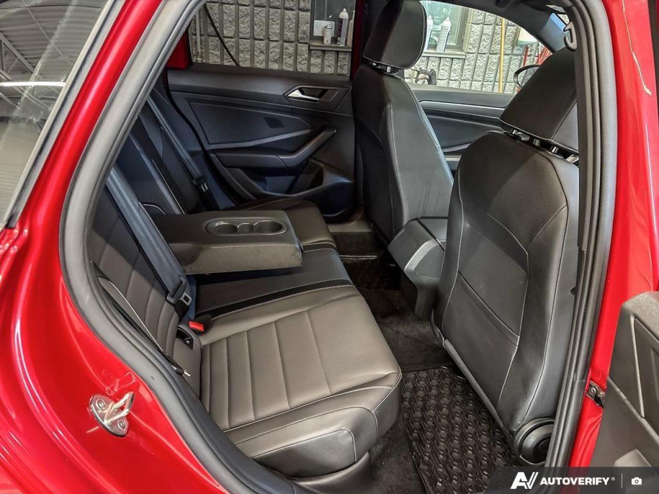 2024 Volkswagen Jetta Comfortline (A8) 4dr Sedan Photo