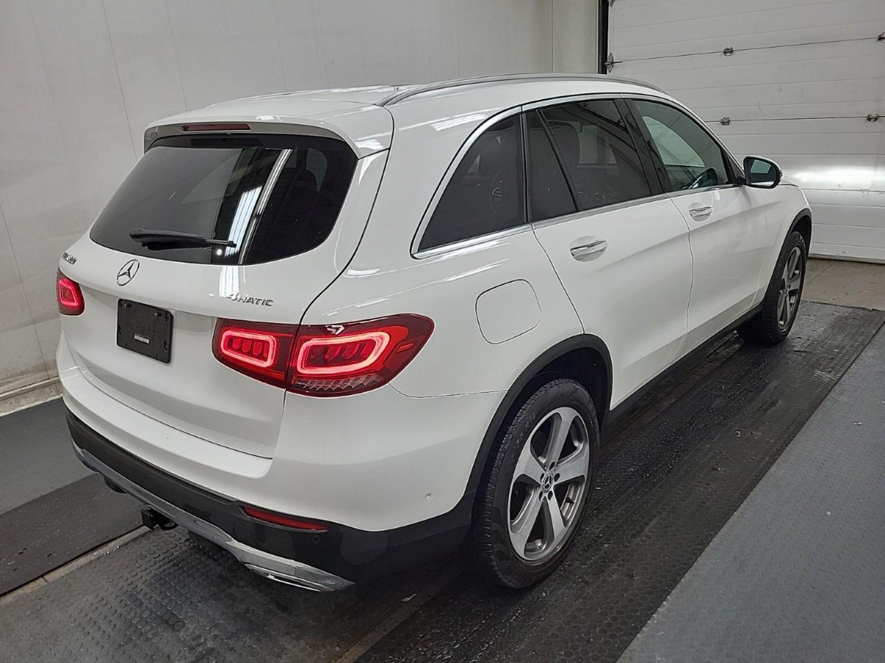 2022 Mercedes-Benz GLC 300 Base GLC 300 4dr All-Wheel Drive Photo2