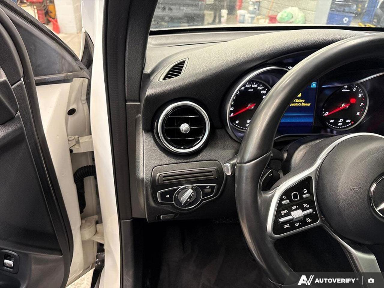 2022 Mercedes-Benz GLC 300 Base GLC 300 4dr All-Wheel Drive Photo