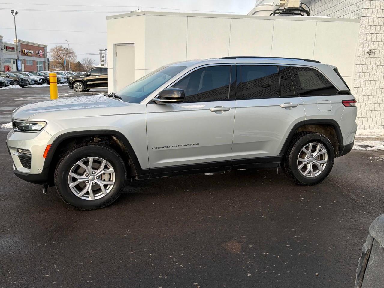 2022 Jeep Grand Cherokee Limited 4dr 4x4 Photo