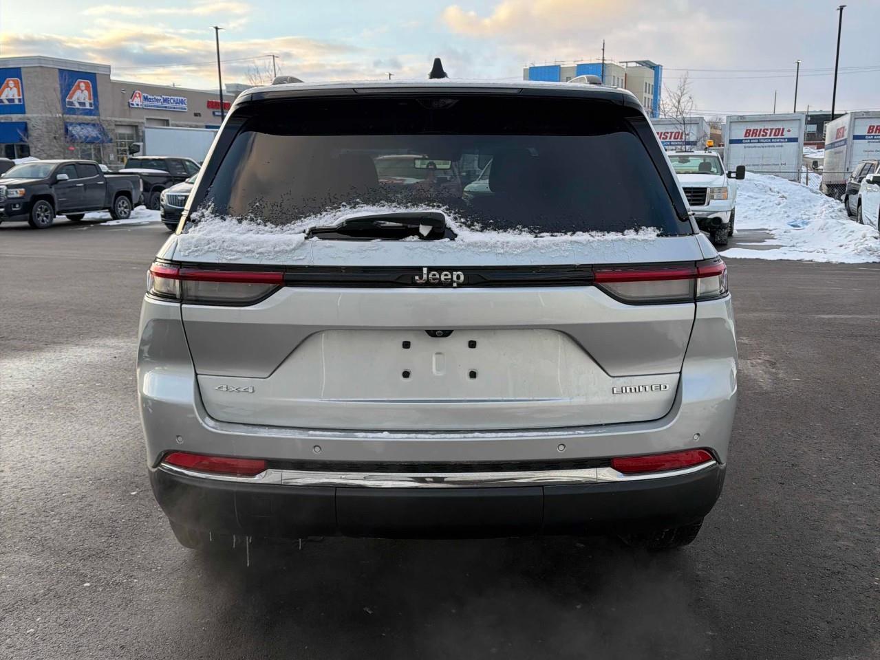 2022 Jeep Grand Cherokee Limited 4dr 4x4 Photo