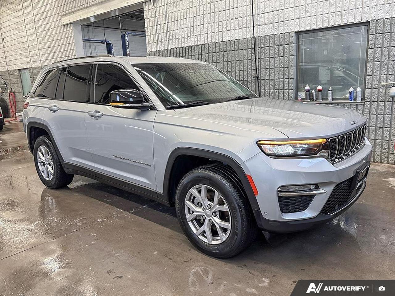 2022 Jeep Grand Cherokee Limited 4dr 4x4 Photo