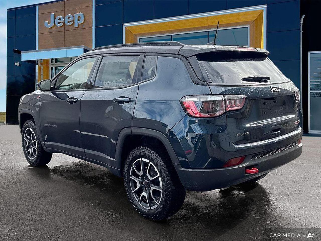 2026 Jeep Compass Trailhawk 4dr 4x4 Photo3