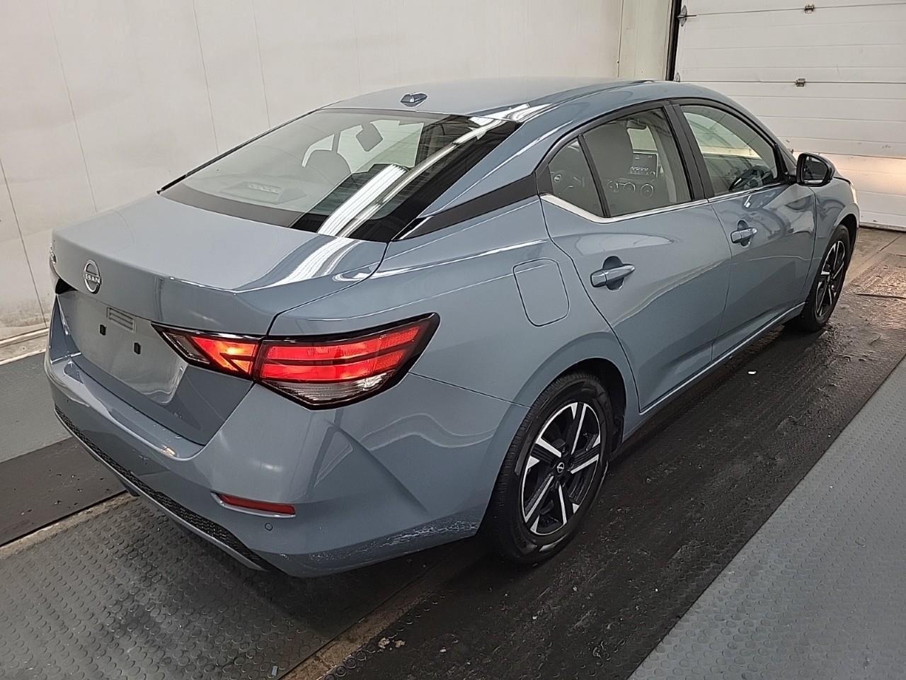 2025 Nissan Sentra SV 4DR SEDAN Photo3