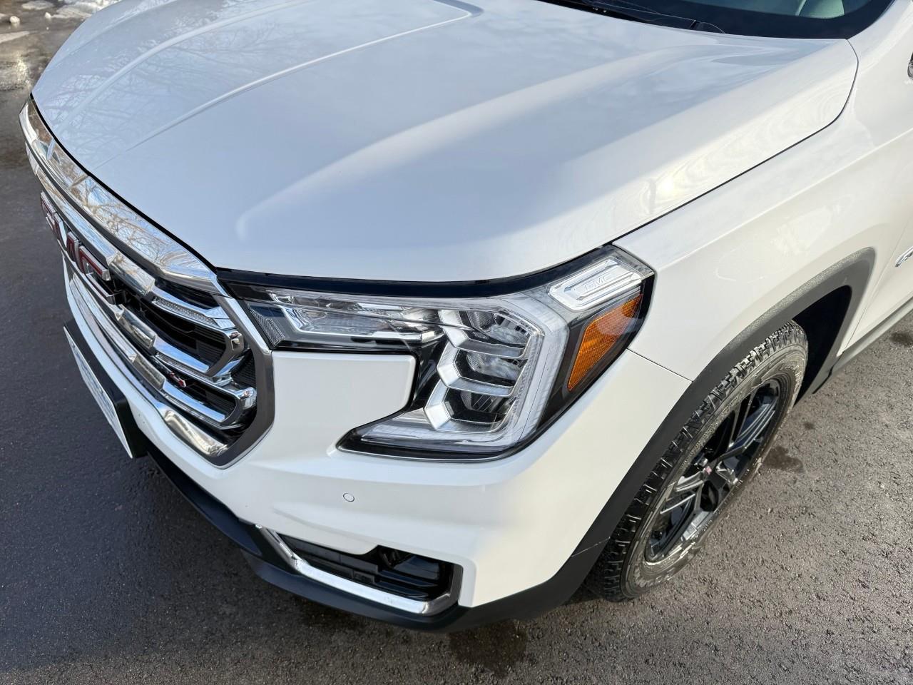 2022 GMC Terrain AT4 All-Wheel Drive Photo2