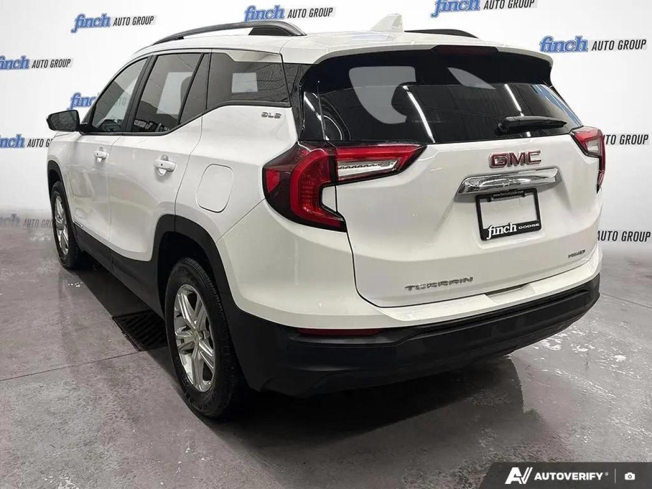 2023 GMC Terrain SLE Front-Wheel Drive Photo2