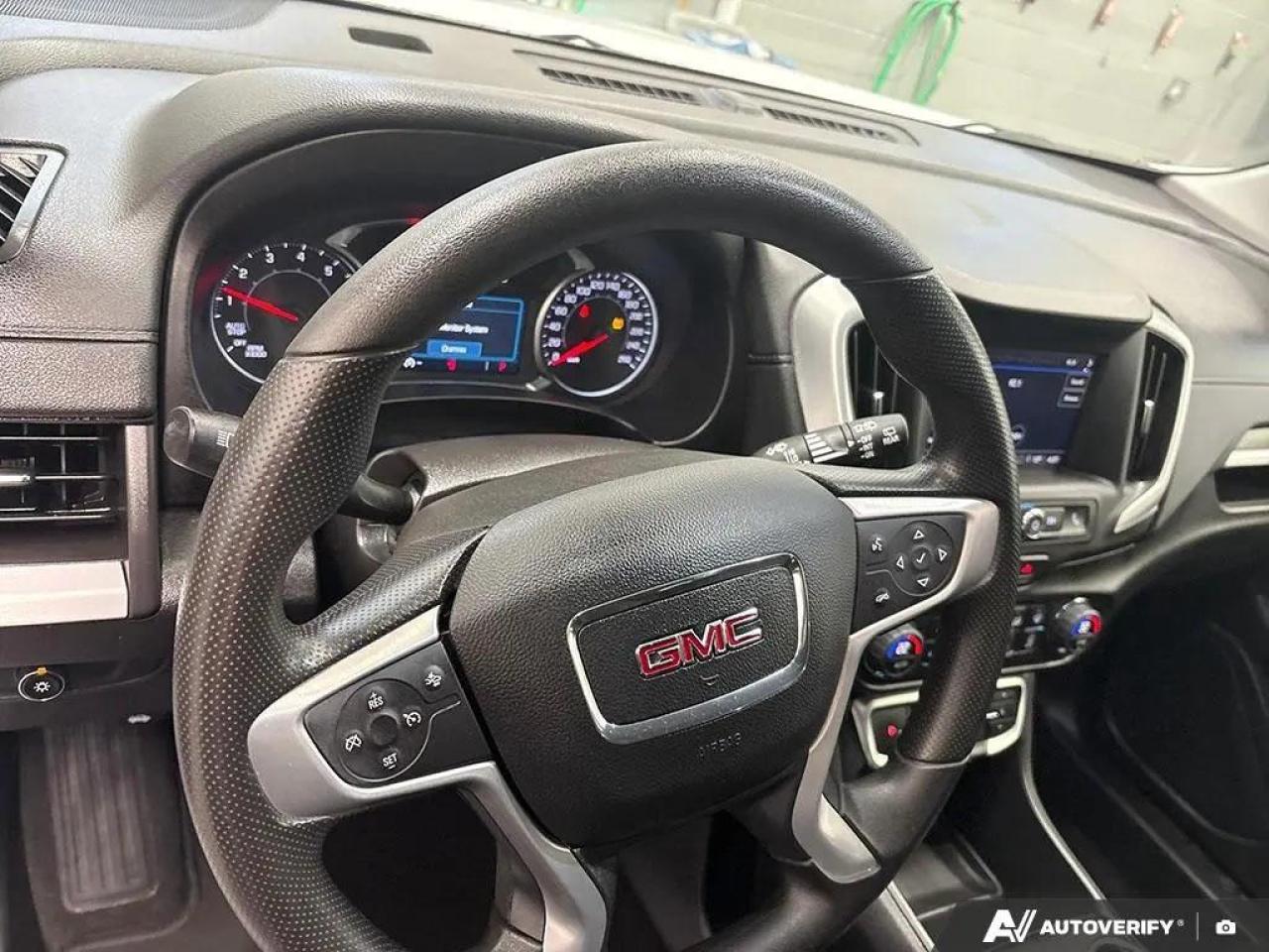 2023 GMC Terrain SLE Front-Wheel Drive Photo
