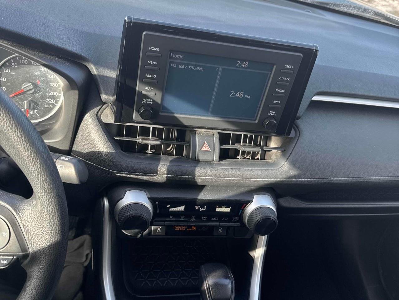 2020 Toyota RAV4 LE 4dr Front-wheel Drive Photo