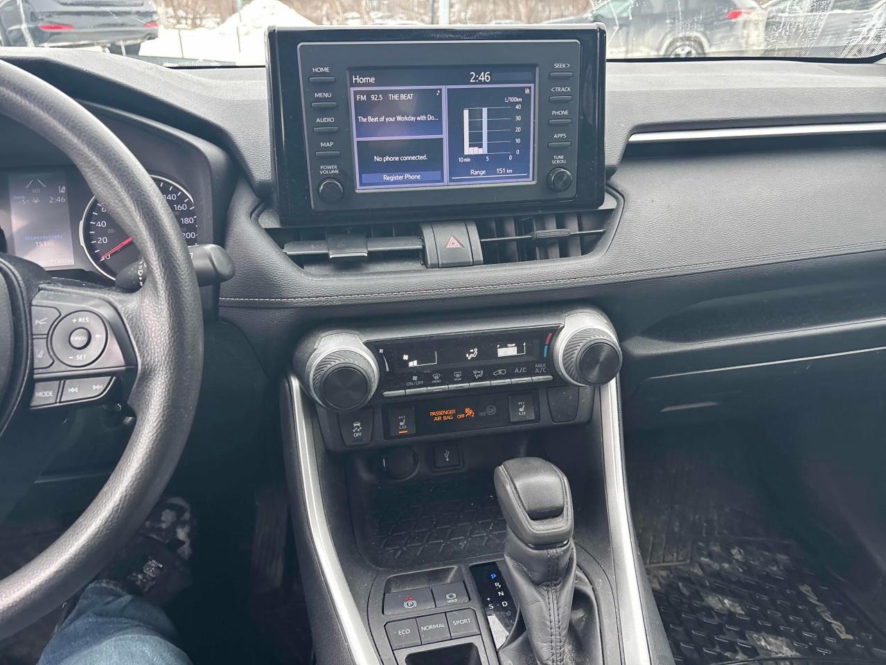 2021 Toyota RAV4 LE 4dr Front-wheel Drive Photo