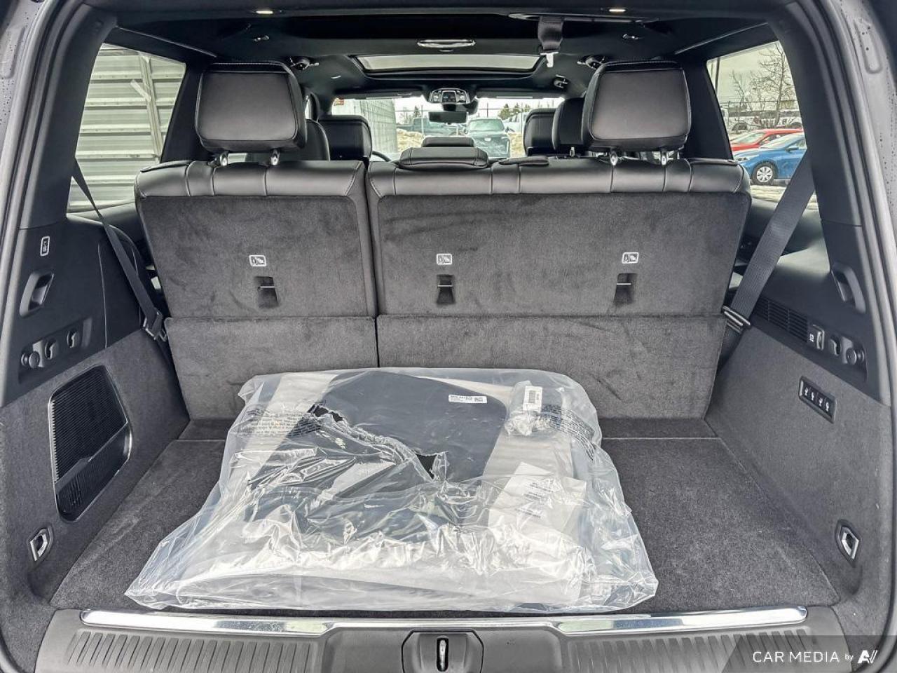 2026 Jeep Grand Wagoneer Summit 4dr 4x4 Photo