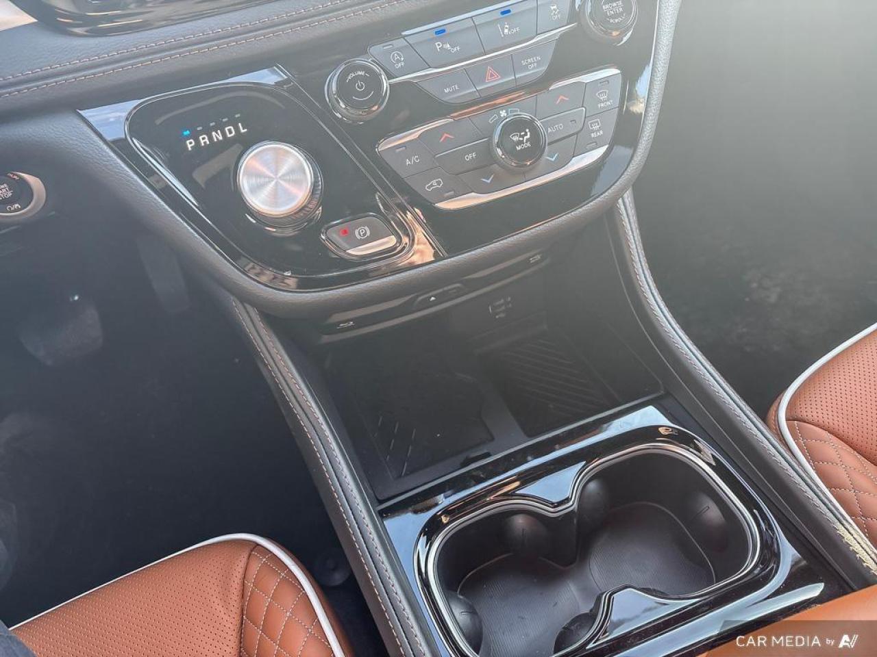 2026 Chrysler Pacifica Pinnacle All-Wheel Drive Passenger Van Photo