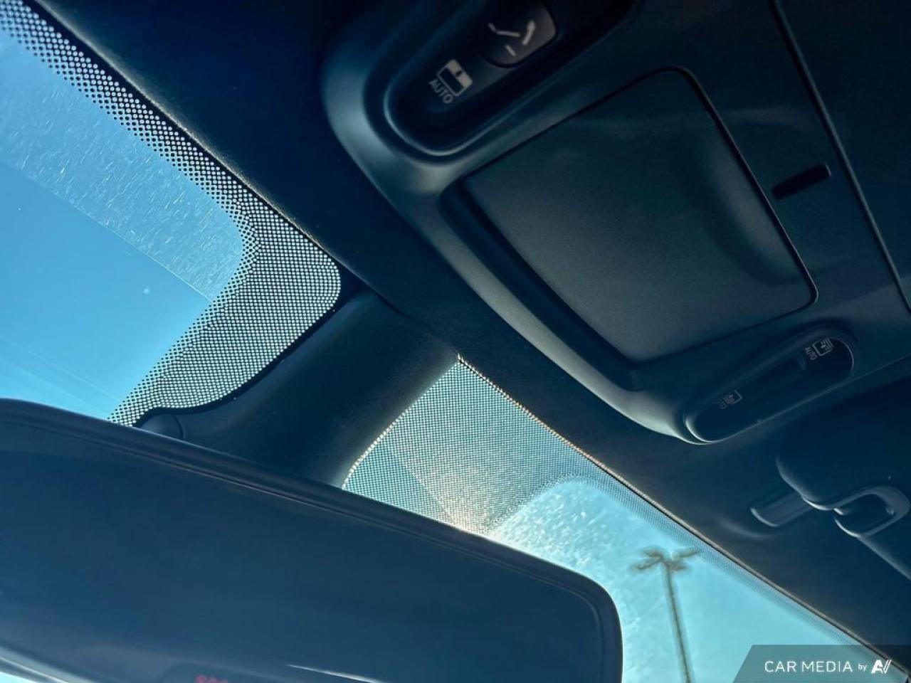 2026 Chrysler Pacifica Pinnacle All-Wheel Drive Passenger Van Photo