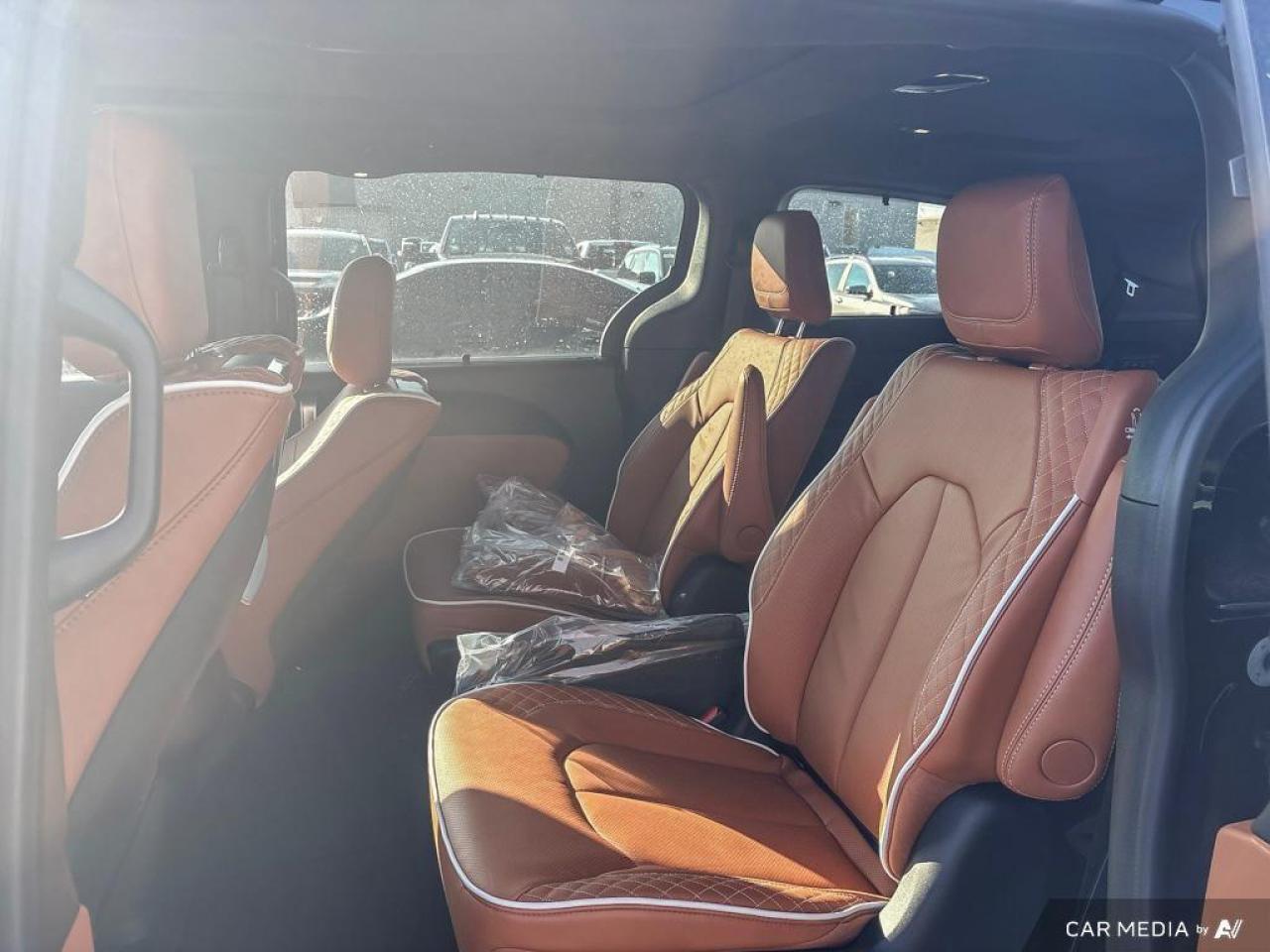 2026 Chrysler Pacifica Pinnacle All-Wheel Drive Passenger Van Photo