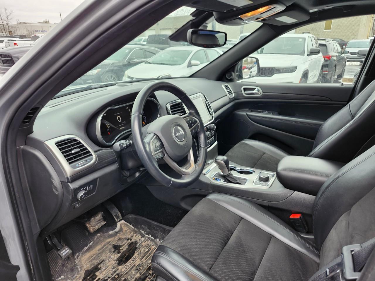 2022 Jeep Grand Cherokee WK Laredo 4dr 4x4 Photo