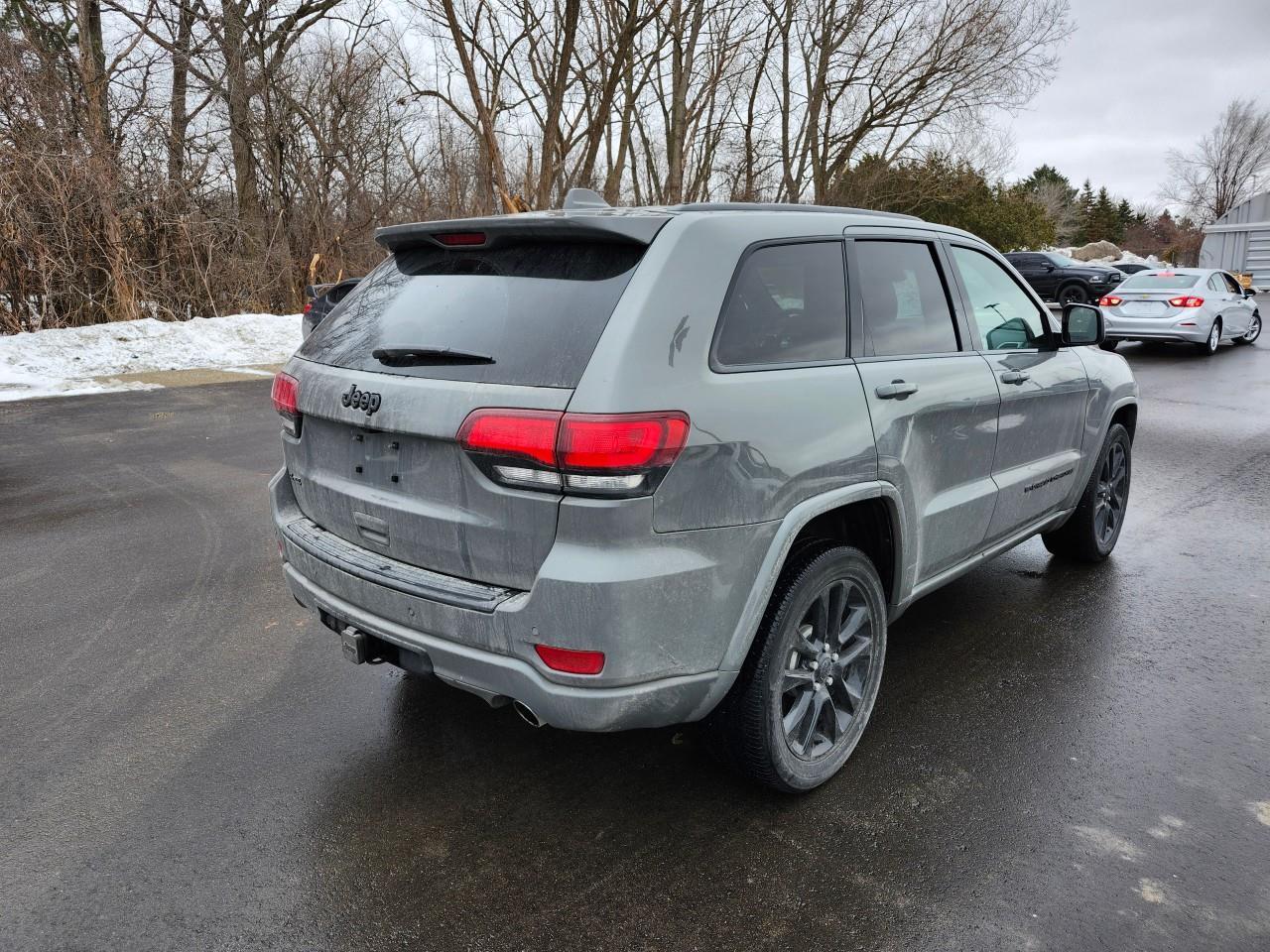 2022 Jeep Grand Cherokee WK Laredo 4dr 4x4 Photo